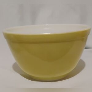 Vintage Yellow 401 Mixing Bowl